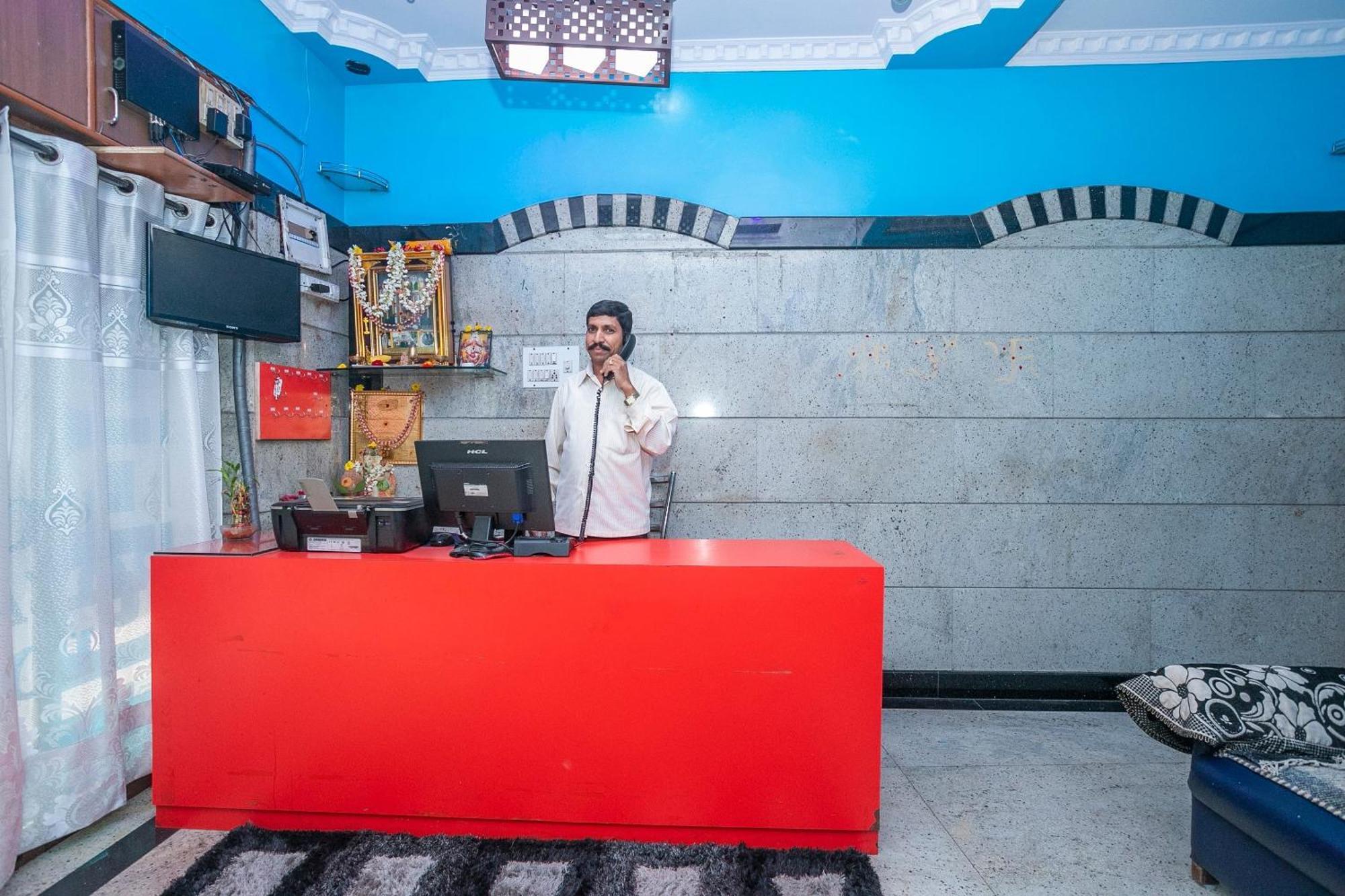 فندق أو واي أو 26900 رويال إن بنغالور المظهر الخارجي الصورة